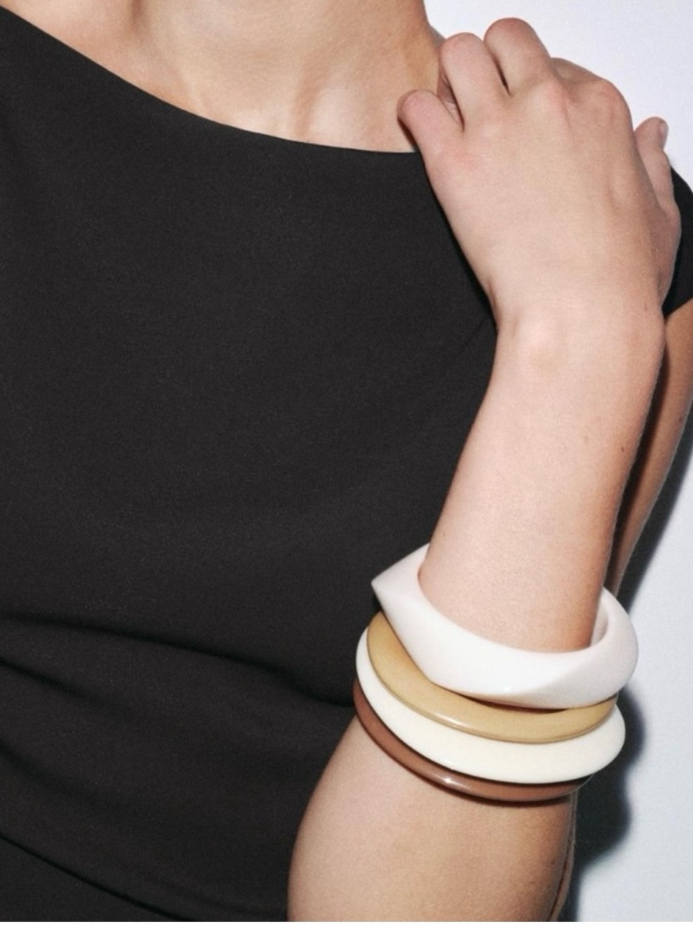 Zara Pack of 4 Resin Bracelets